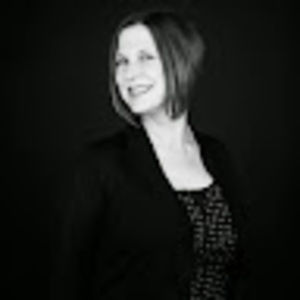 Meet your Posher, Deena